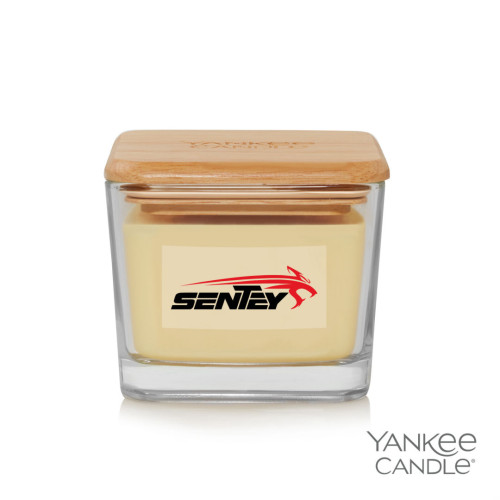 Yankee Candle® 11.25oz WL Medium 3-Wick Candle Yankee Candle® 11.25oz WL Medium 3-Wick Candle